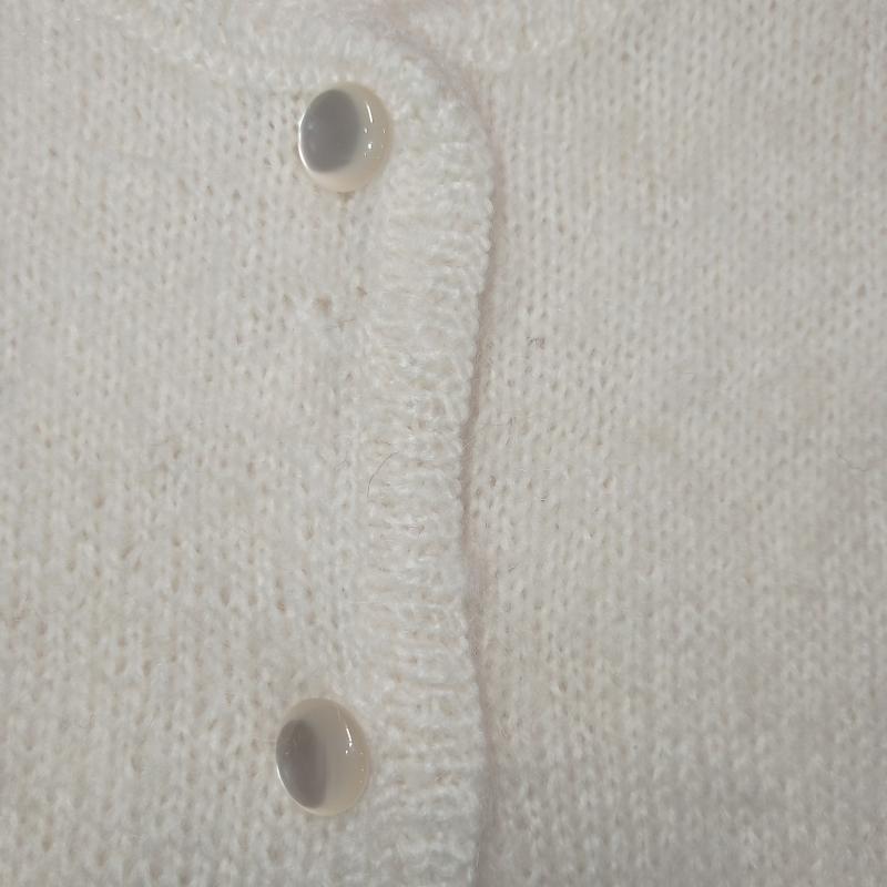 Техника вязания на спицах, отделка планки кеттельным швом.