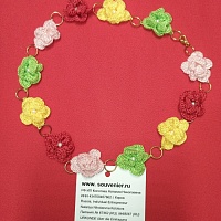 Дизайнерские украшения из "Жемчуг Swarovski elements": колье «Луговые цветы». Вес: 20 г, длина – 430 мм. Материал/ Инструмент "Жемчуг Swarovski elements" диаметр - 3 мм, шёлковые нити / крючок. Ручная работа с использованием техники вязания крючком