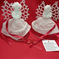 Свадебные аксессуары для новобрачных: сувениры «Ангелы «Любви» - 2 шт. Вес - 1 шт.: 100 г, высота сувенира = 130 мм. Материал/ Инструмент: шёлковые нити, медная проволока/ крючок. Ручная работа с использованием техники вязания крючком и фриволите.