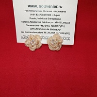 Дизайнерские украшения из "Жемчуг Swarovski elements": клипсы «Классика». Вес: 15 г, диаметр – 150 мм. Материал: "Жемчуг Swarovski elements" диаметр - 3 мм, шёлковые нити. Ручная работа с использованием техники вязания крючком. Цвет: светло-жёлтый.