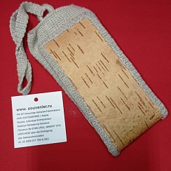 Изделия из бересты для имиджа: футляр для сотового телефона «Мини». Вес: 150 г, длина*ширина = 140*60 мм, длина ручки на кисть 250 мм, застёжка на липучке. Материал: береста, льняные нити. Ручная работа с использования техники вязания крючком. 