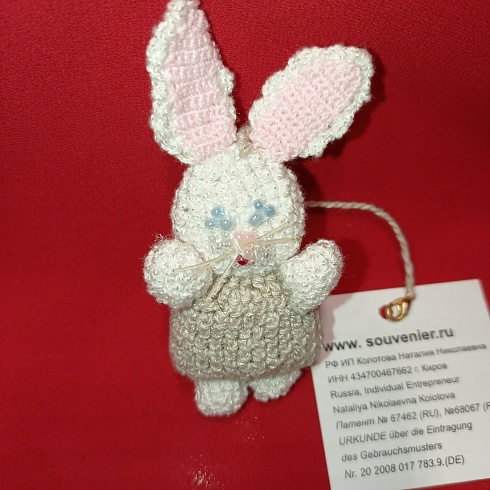 Набор для рукоделия «Вяжем из бисера зайчика».  Вес: 100 г, высота - 50 мм. Материал/ Инструмент: бисер, нити «Мулине» - 100 %  хлопок, синтепон/ крючок. Технологическая карта.