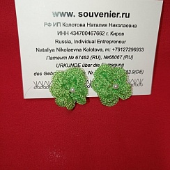 Дизайнерские украшения из "Жемчуг Swarovski elements": серьги (пусеты – гвоздики) «Цветок». Вес: 10 г, диаметр – 150 мм. Материал: "Жемчуг Swarovski elements" диаметр - 3 мм, шёлковые нити. Ручная работа с использованием техники вязания крючком.